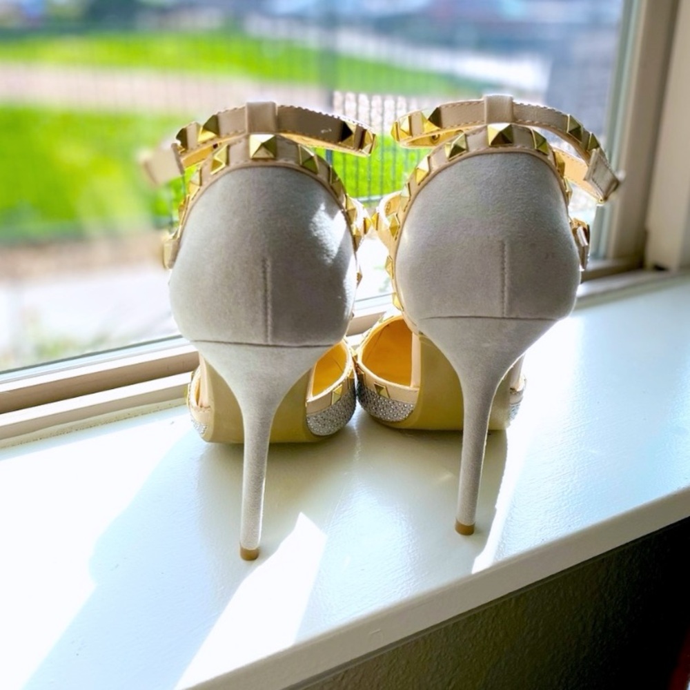 NEW T-Strap Studded Heels in Silver Suede - Picture 4 of 6